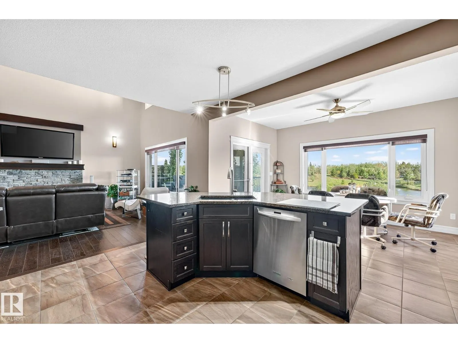 20616 131 AV NW