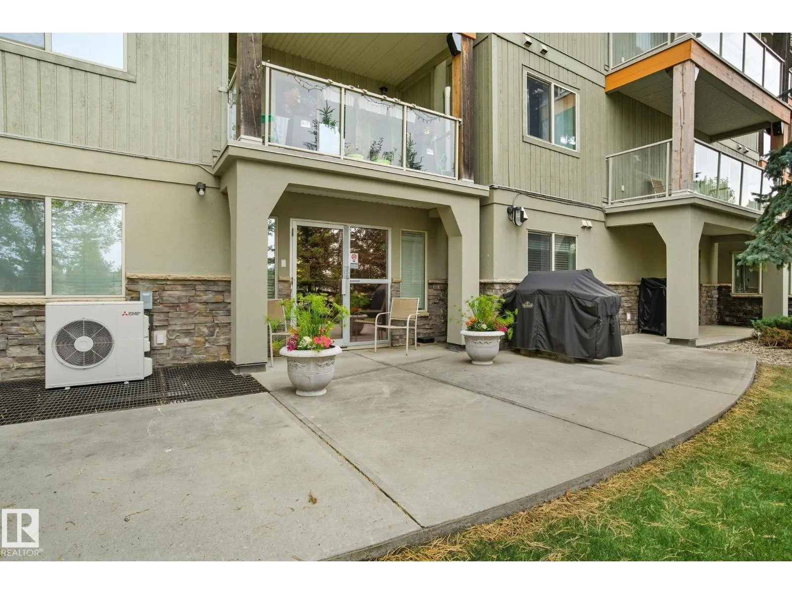 #412 278 SUDER GREENS DR NW