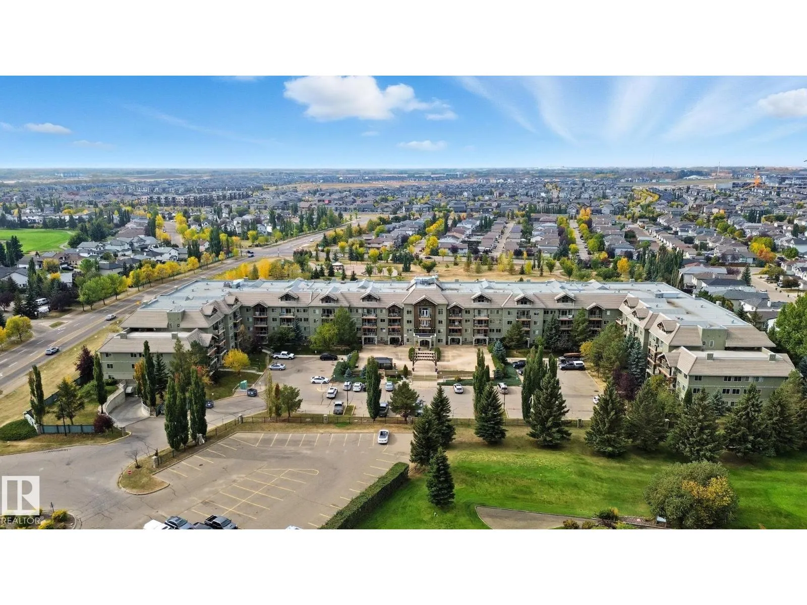 #412 278 SUDER GREENS DR NW