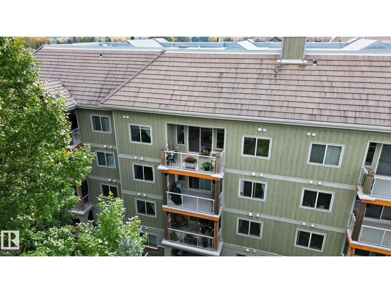#412 278 SUDER GREENS DR NW