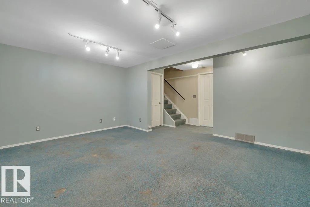9740 101 ST NW
