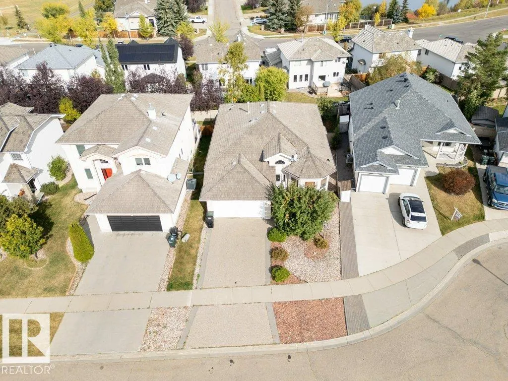 429 NORWAY CRESCENT