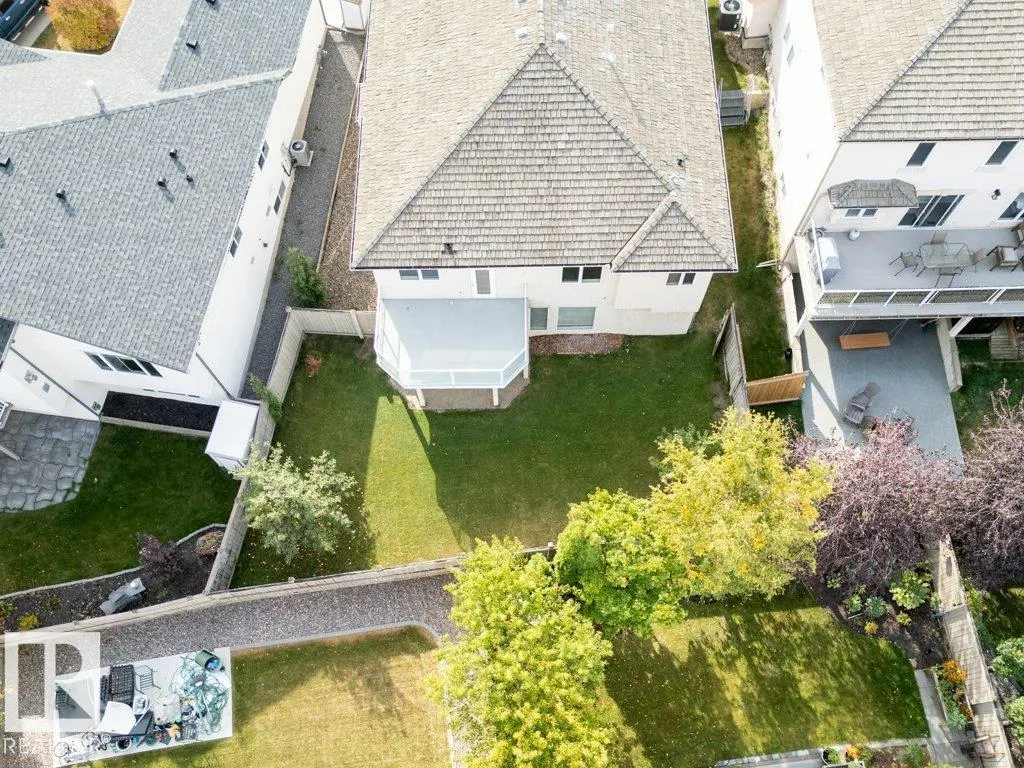 429 NORWAY CRESCENT