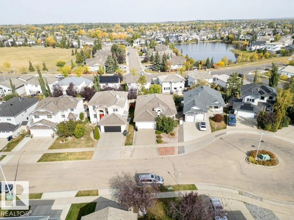 429 NORWAY CRESCENT