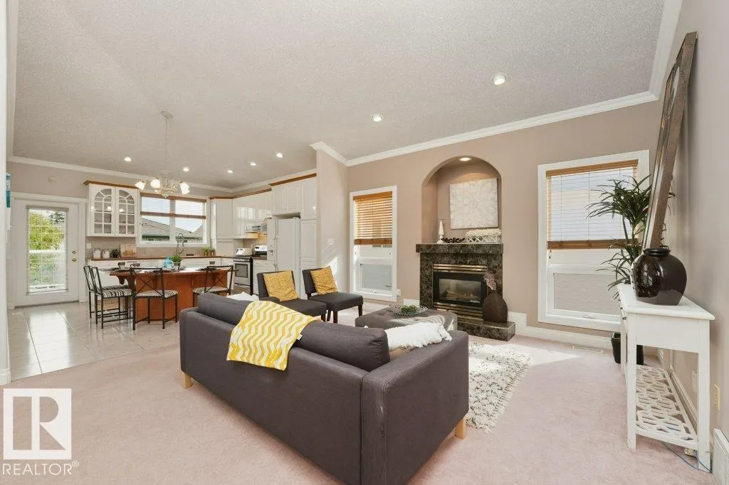 429 NORWAY CRESCENT