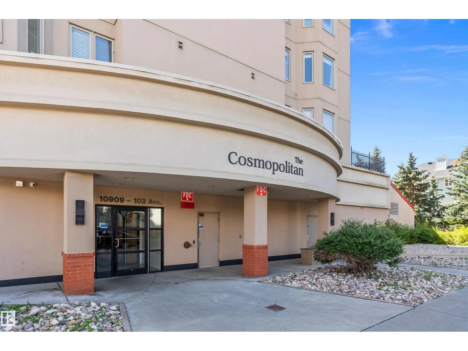 10909 103 AV NW