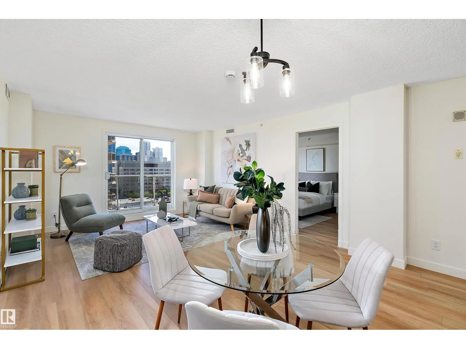 10909 103 AV NW