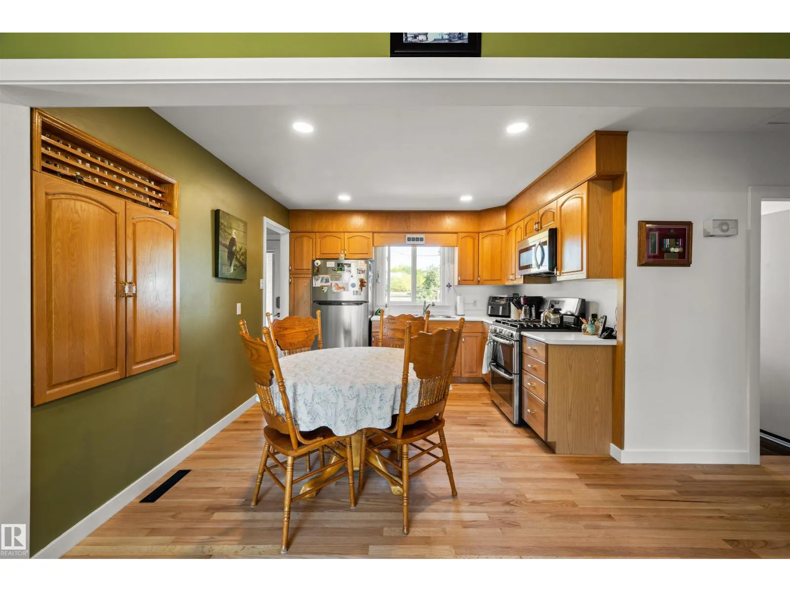 11005 38 ST NW