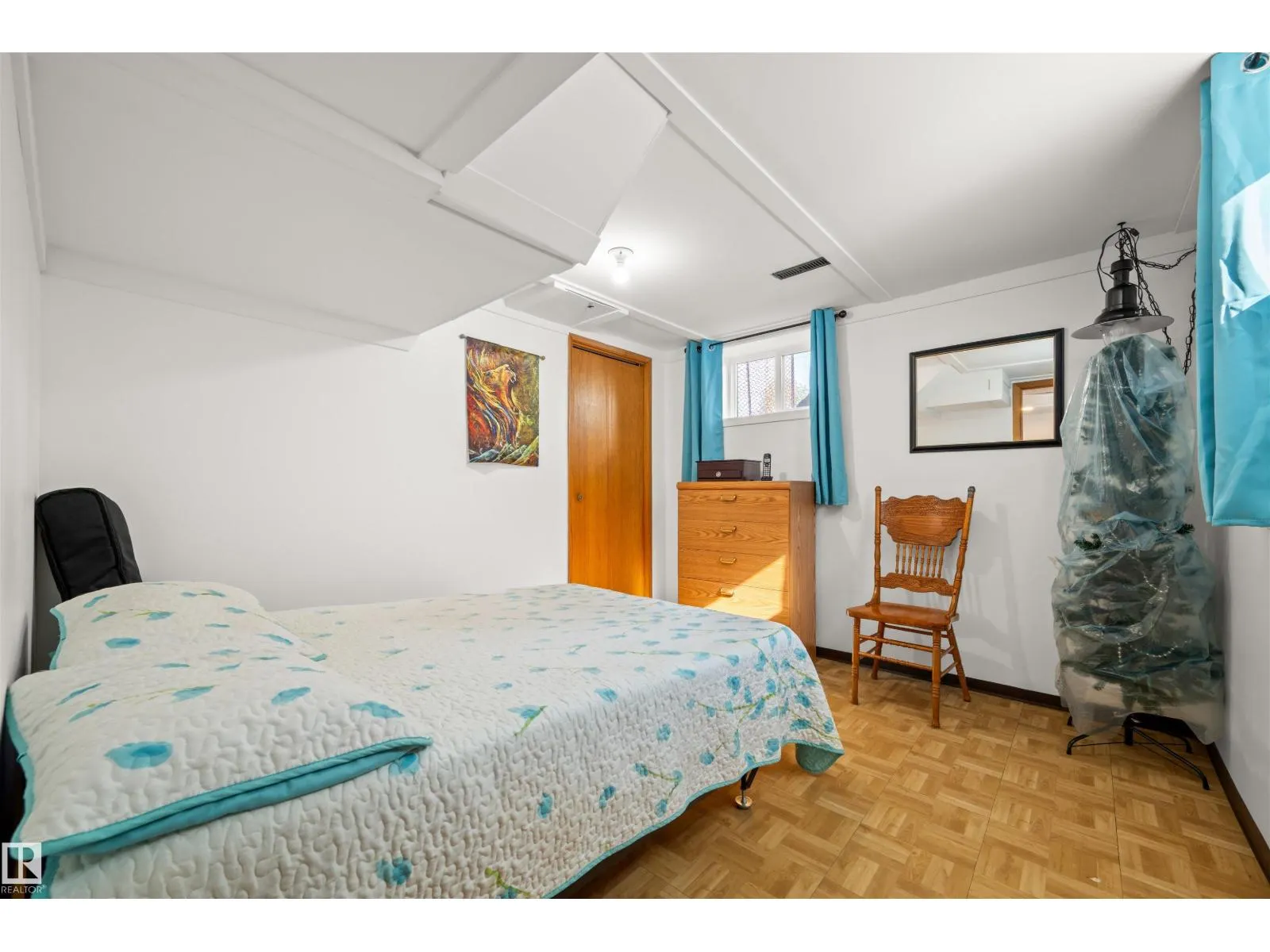 11005 38 ST NW