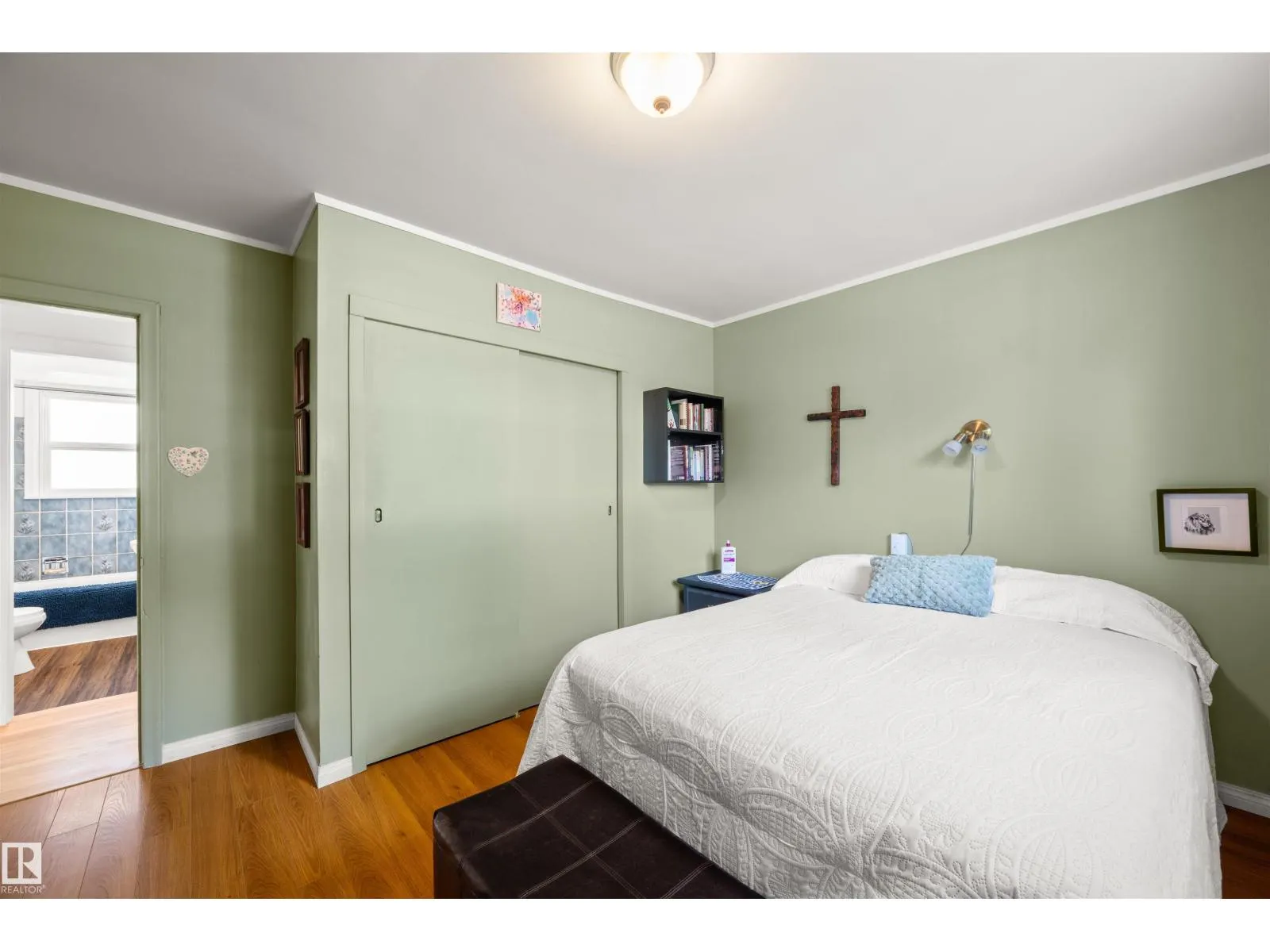 11005 38 ST NW