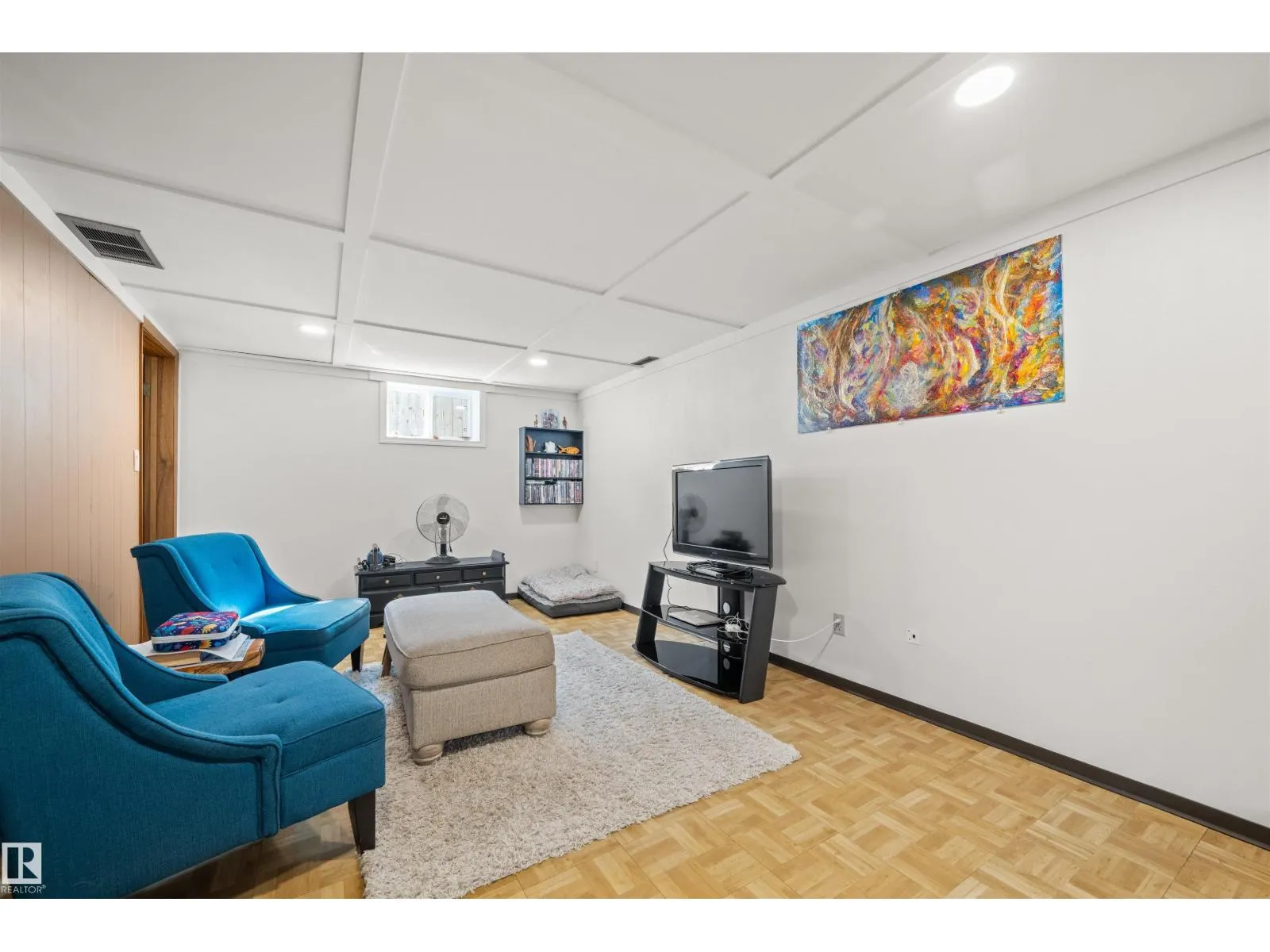 11005 38 ST NW