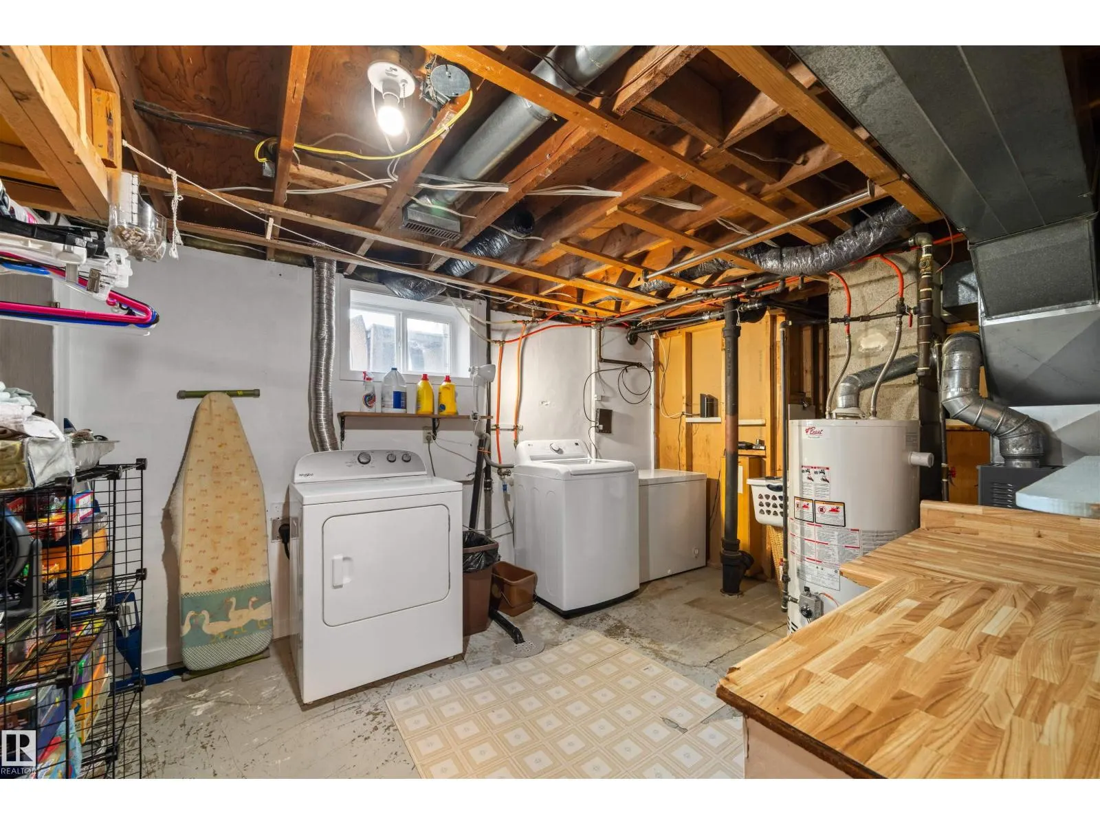 11005 38 ST NW