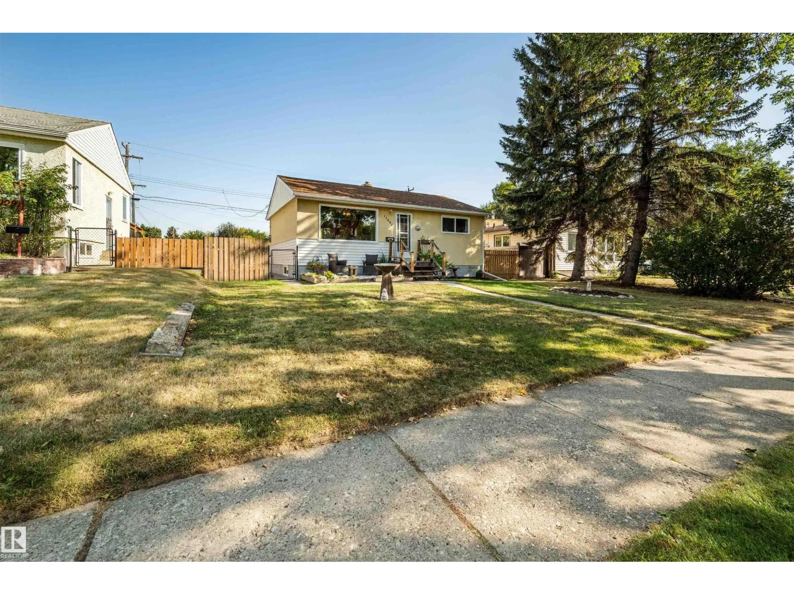 11005 38 ST NW