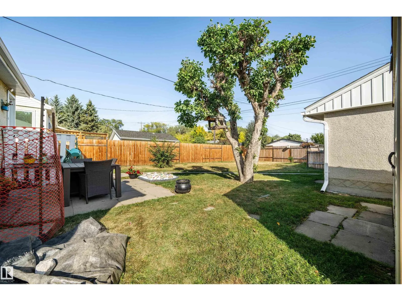 11005 38 ST NW