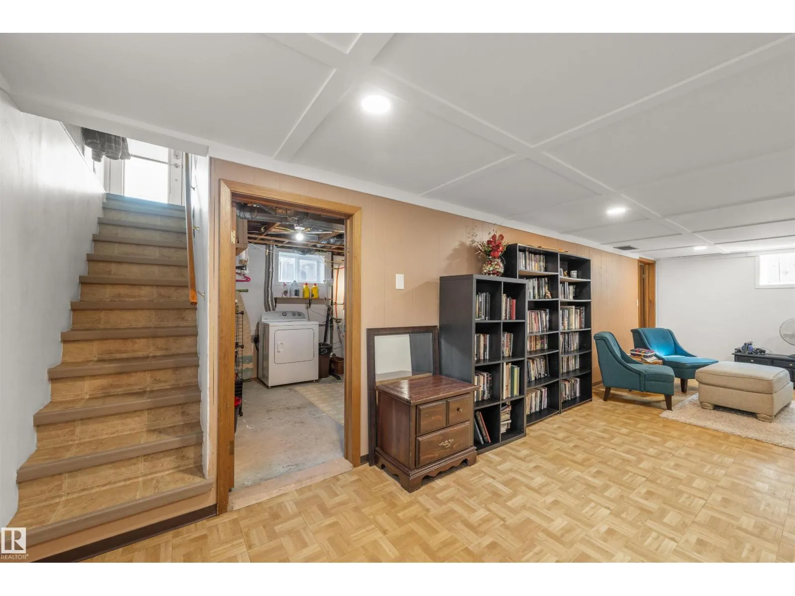 11005 38 ST NW