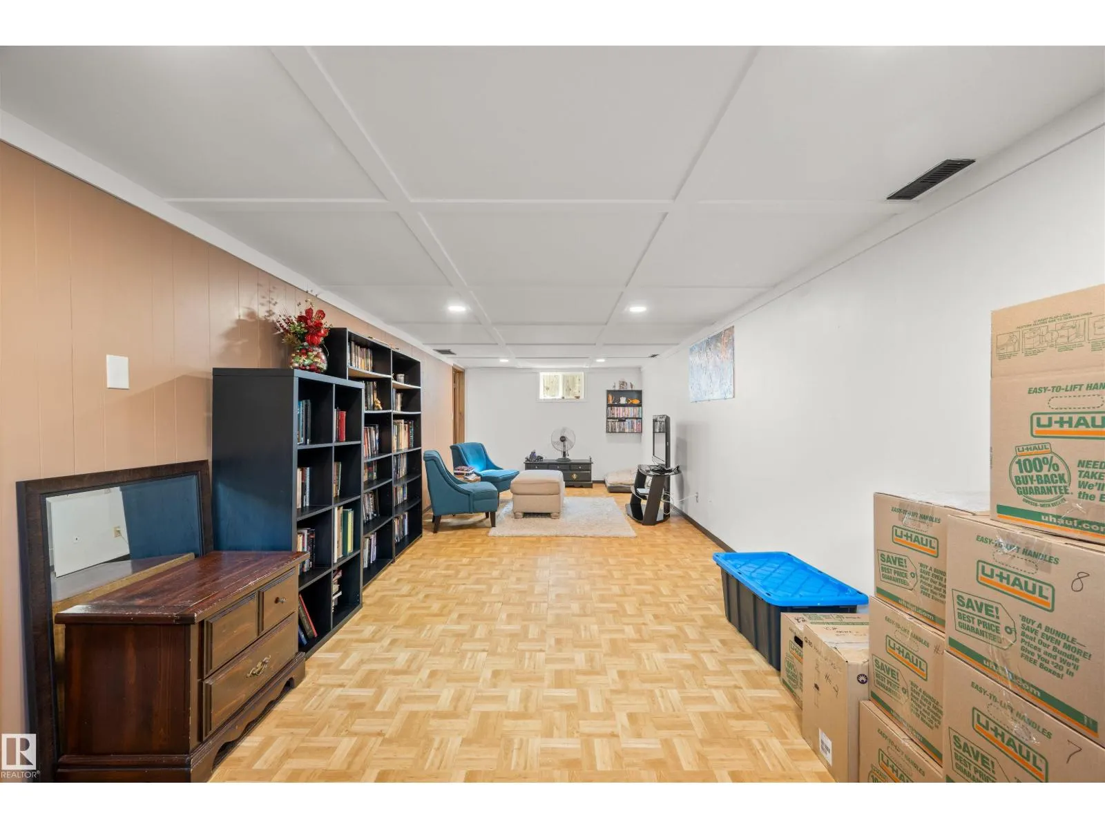 11005 38 ST NW