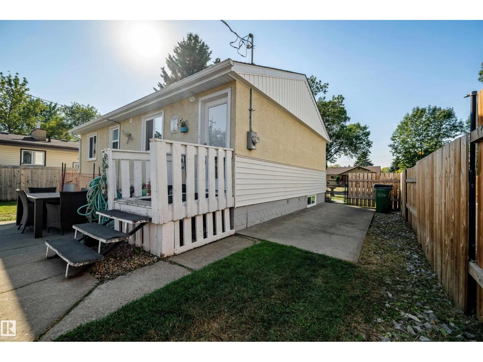 11005 38 ST NW