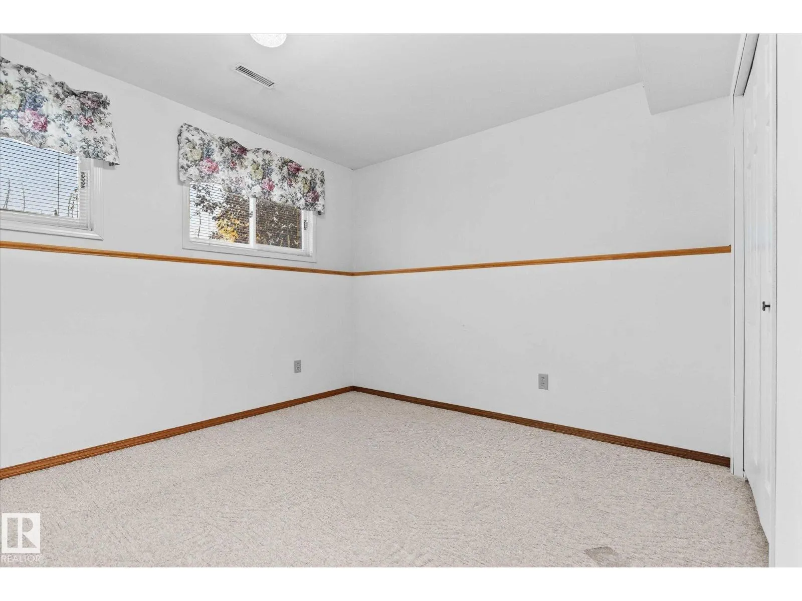 48 MCKEAN WY
