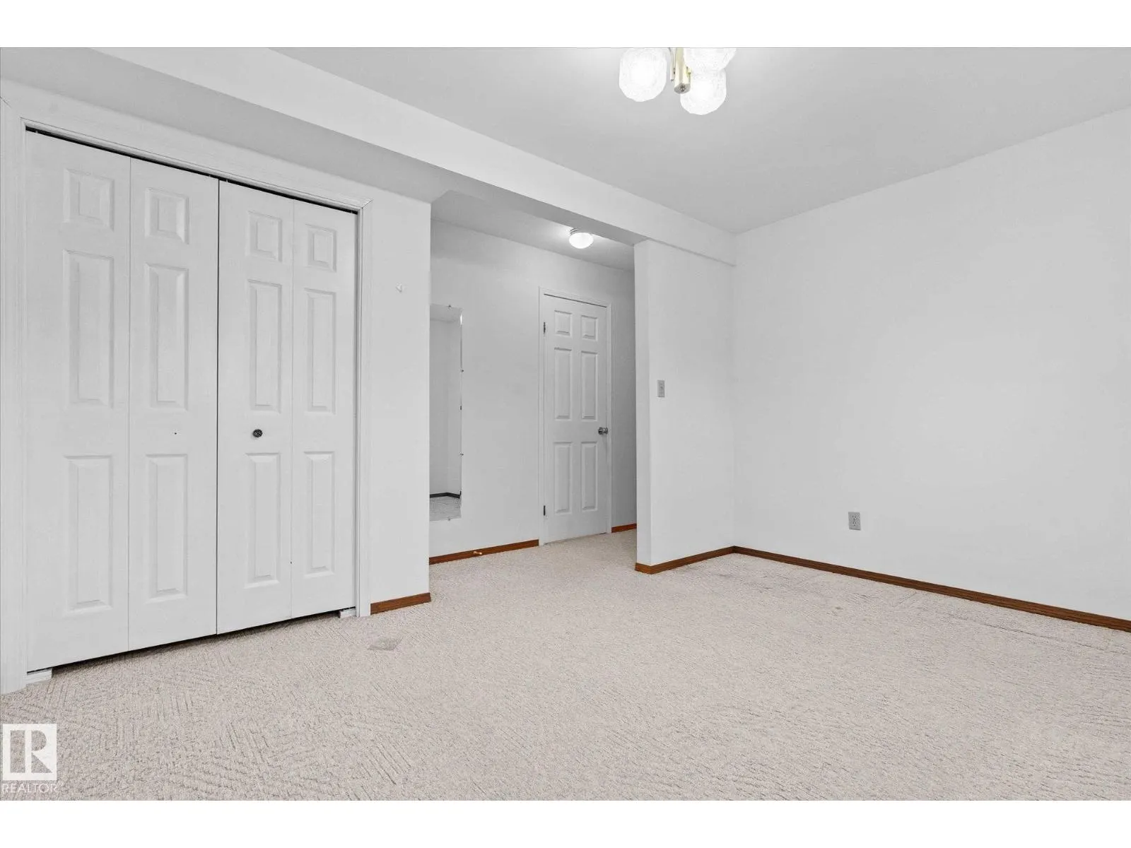 48 MCKEAN WY