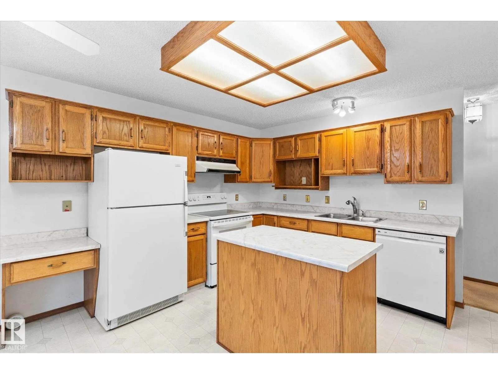 48 MCKEAN WY