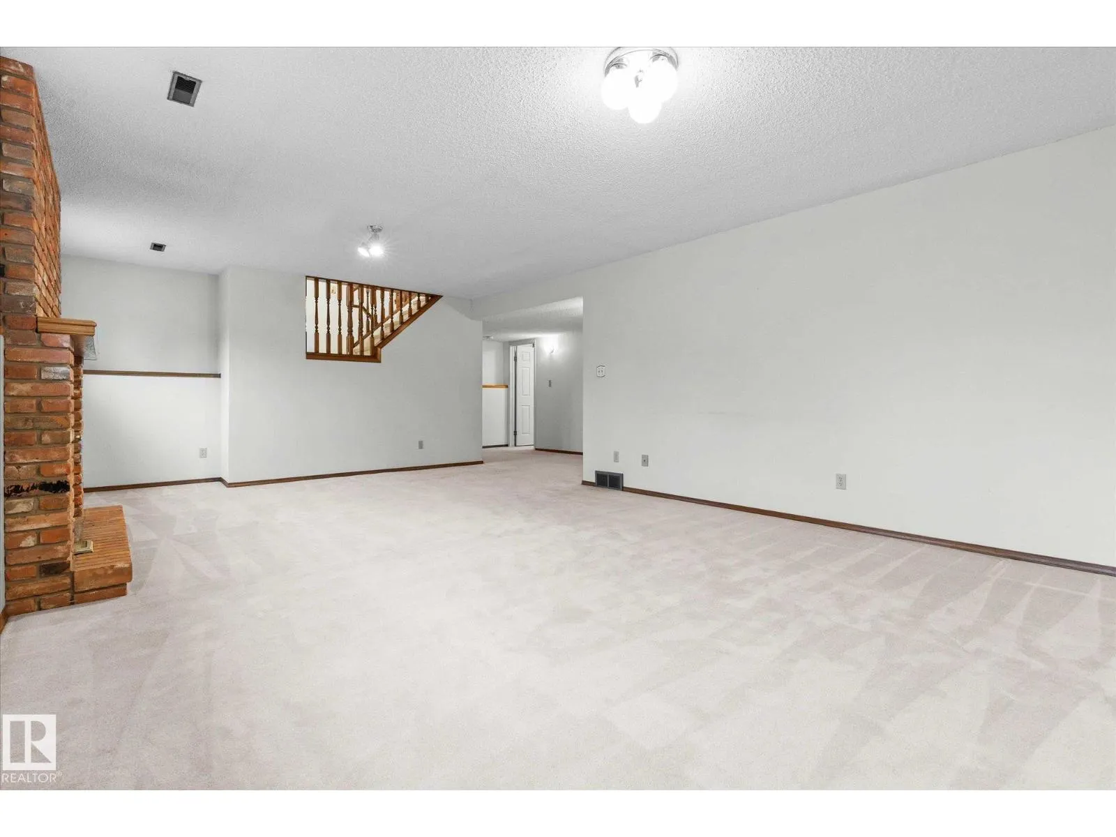 48 MCKEAN WY