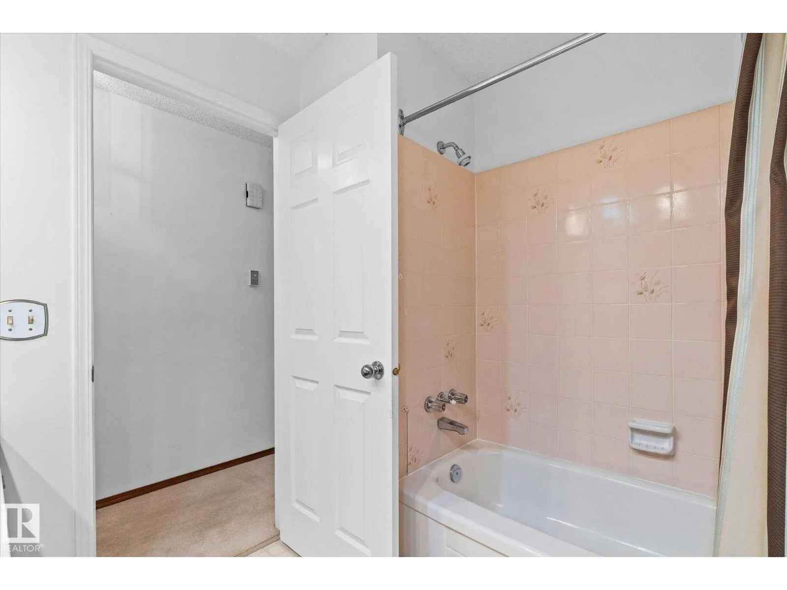 48 MCKEAN WY