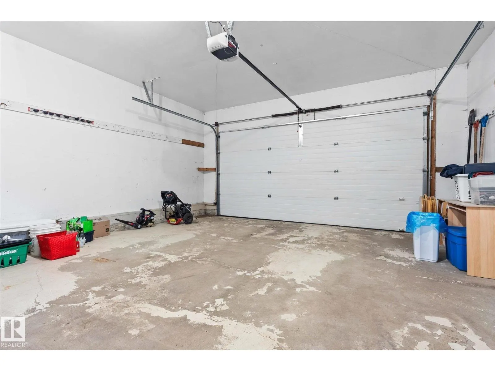 48 MCKEAN WY