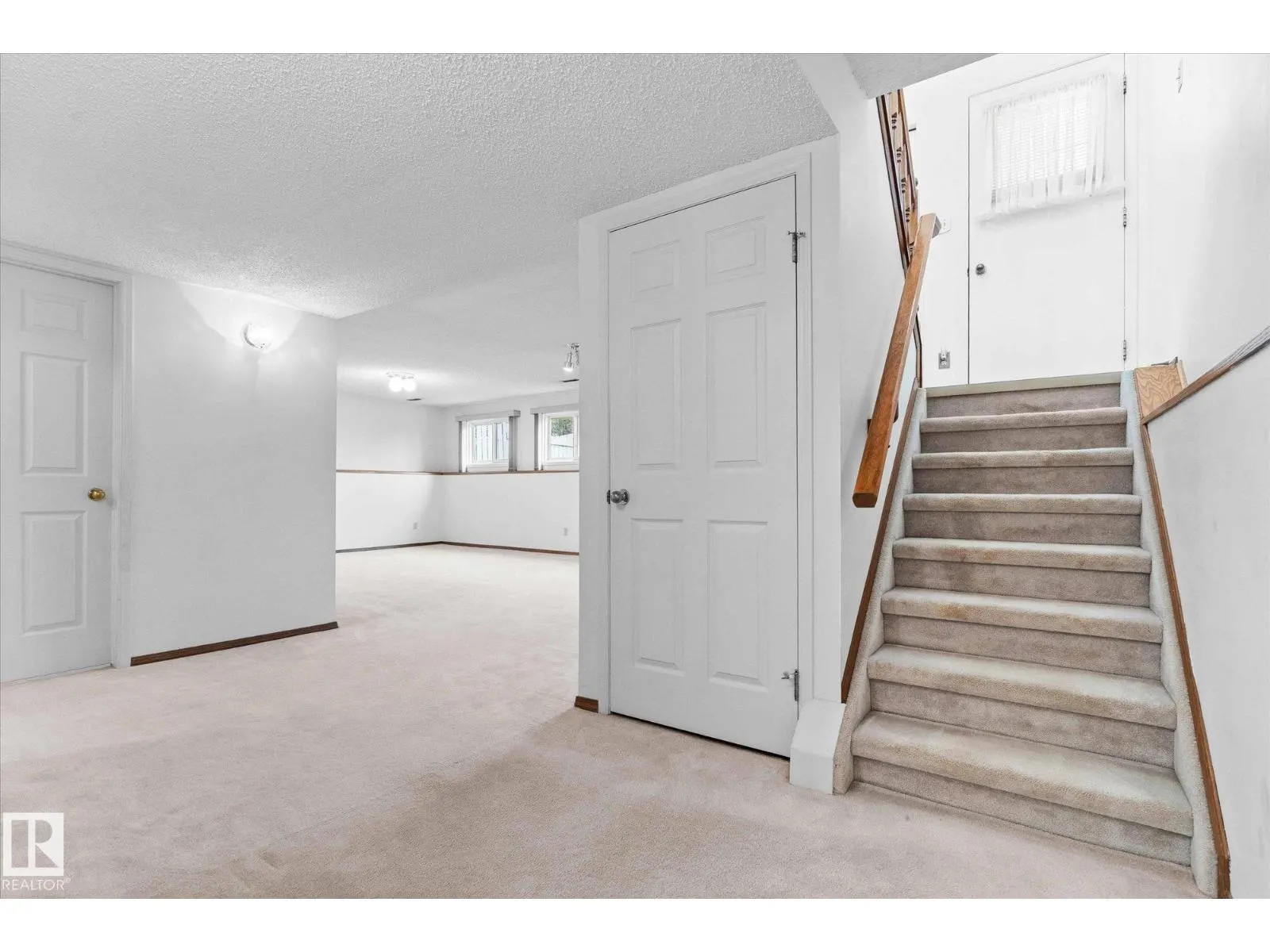 48 MCKEAN WY