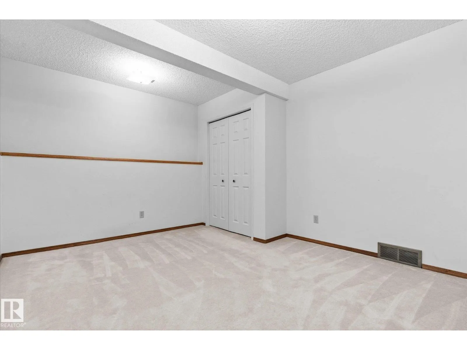 48 MCKEAN WY