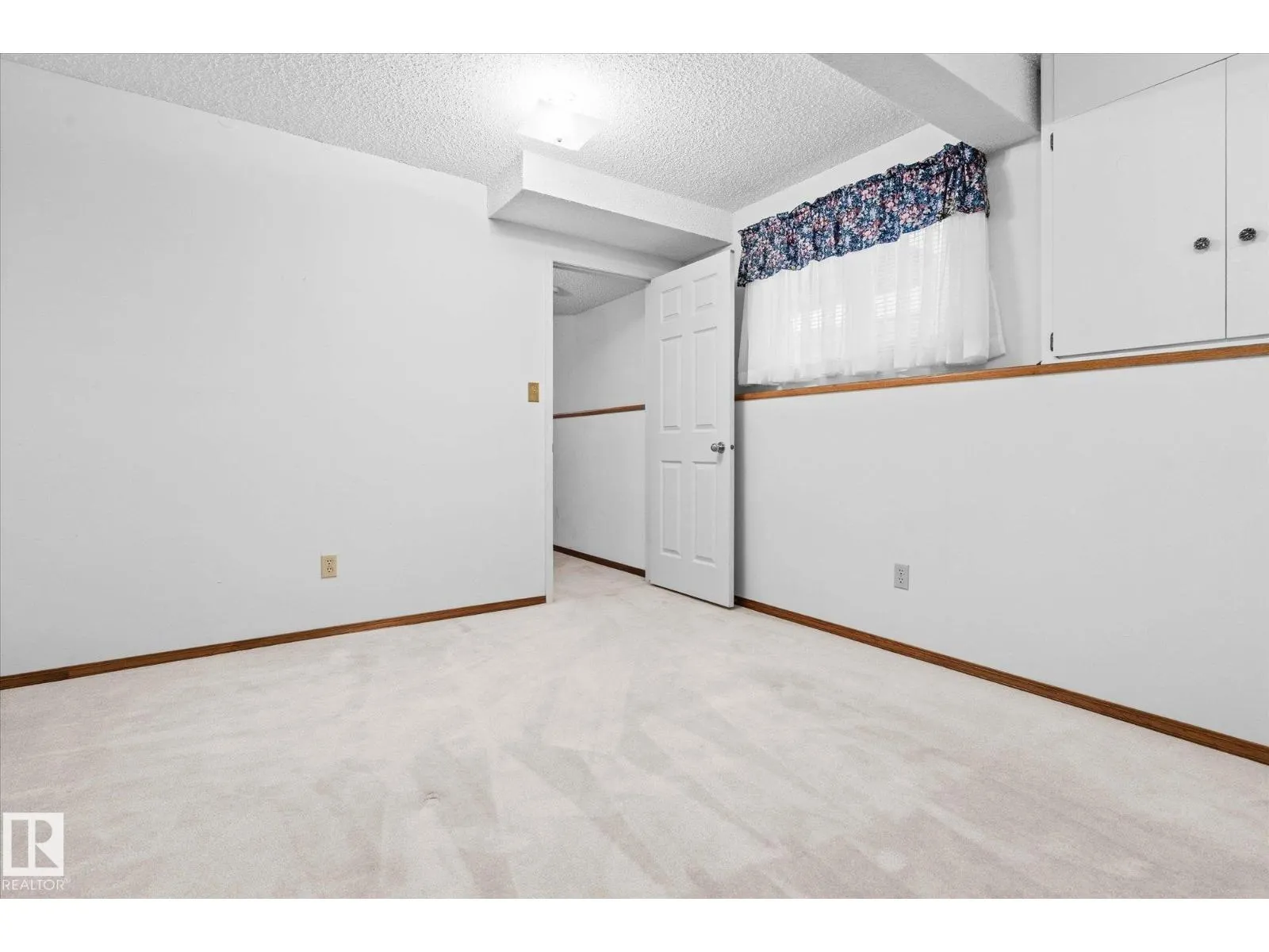 48 MCKEAN WY