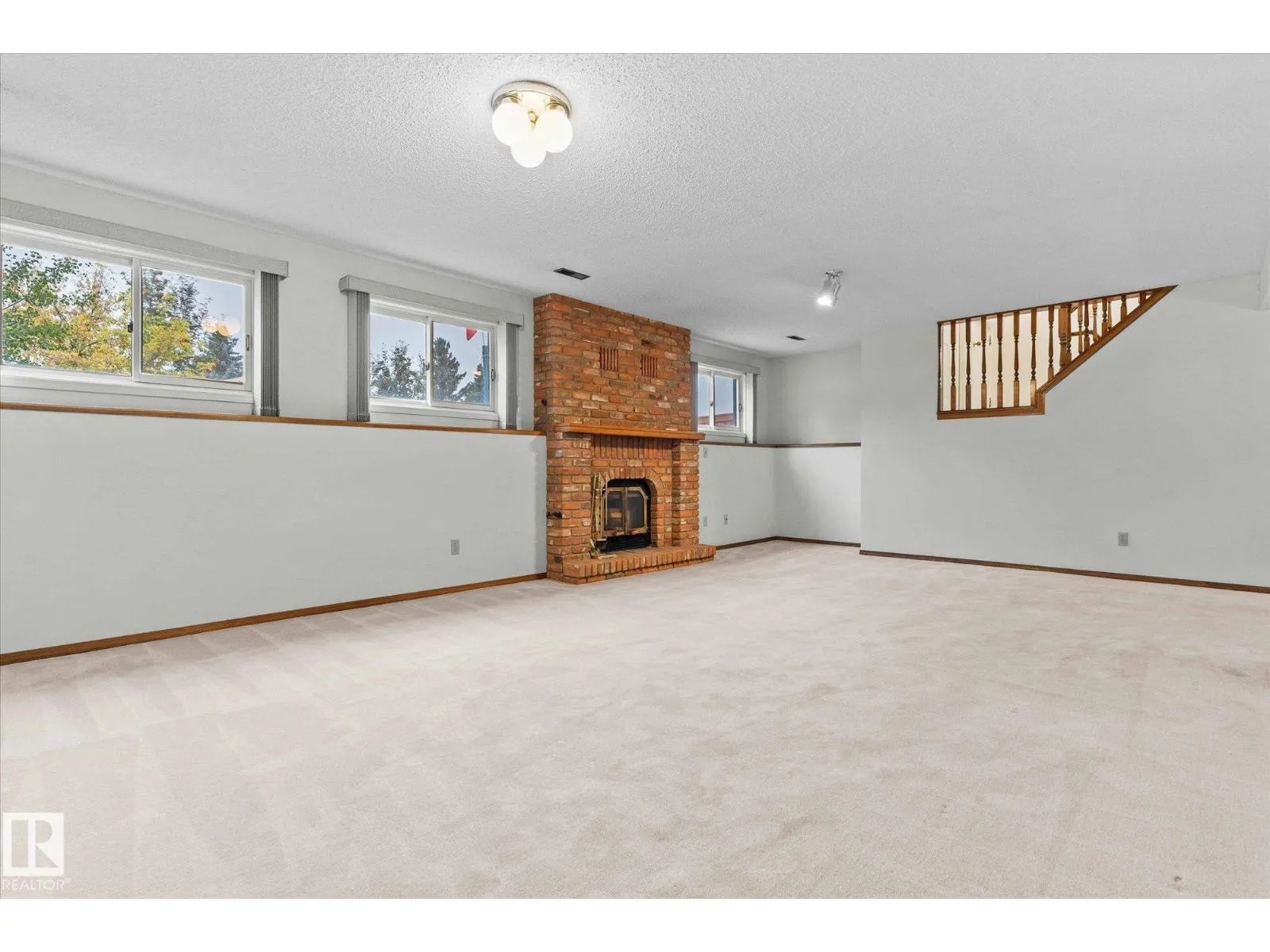 48 MCKEAN WY