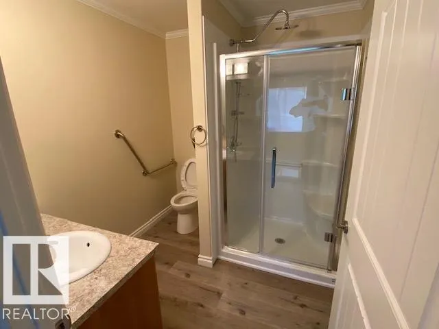 5038 49 ST
