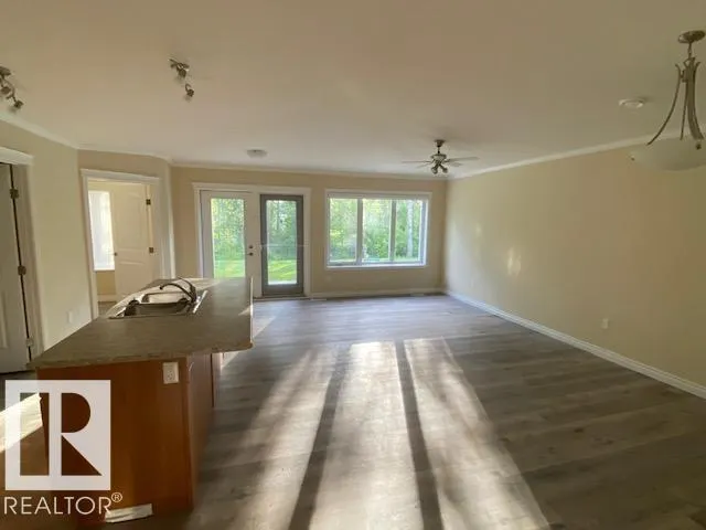 5038 49 ST