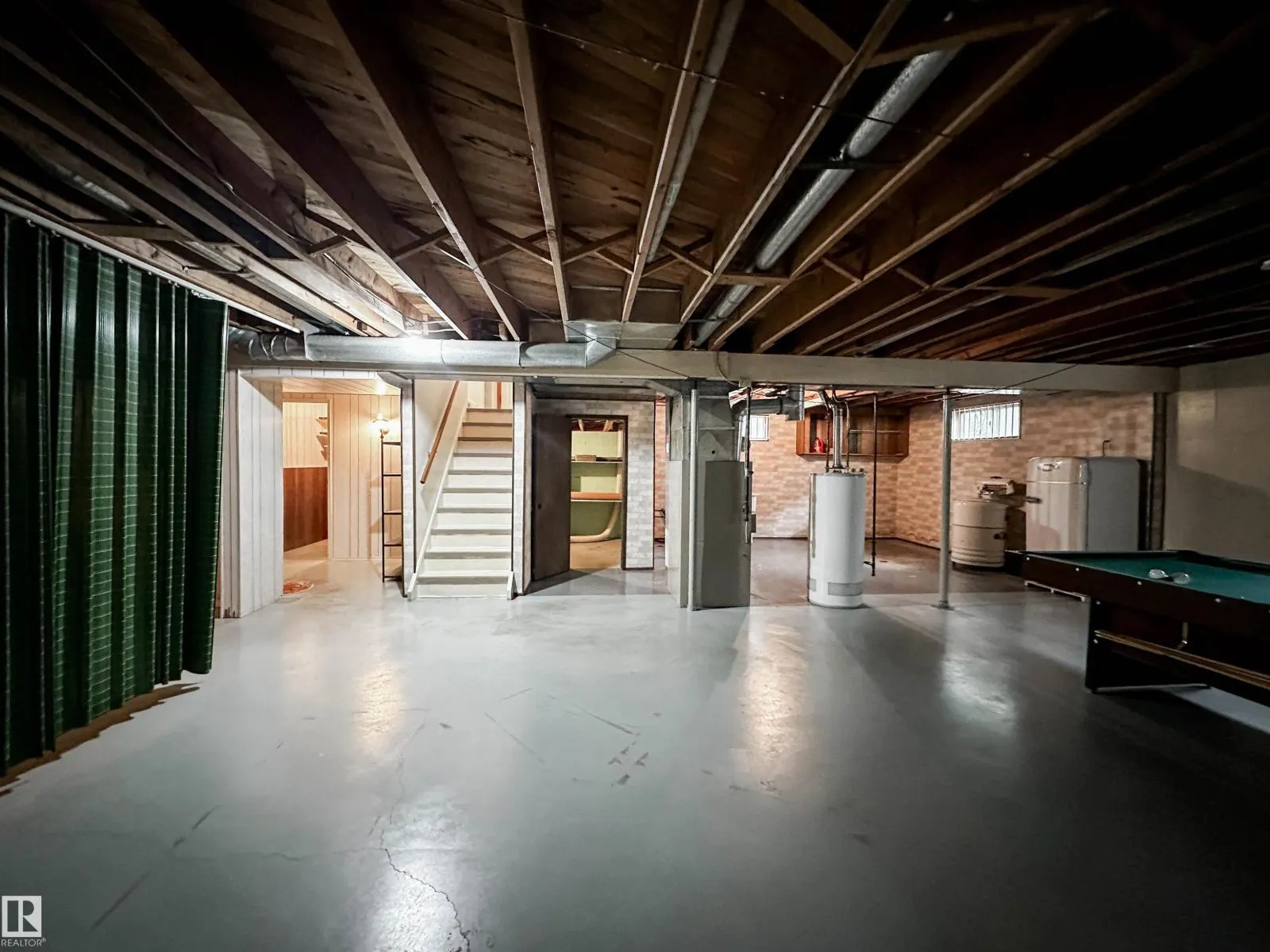 107 ANDREWS CR