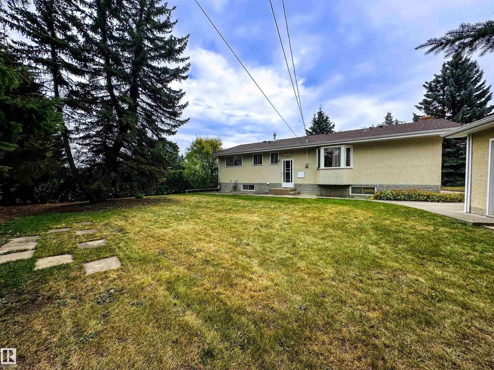 107 ANDREWS CR