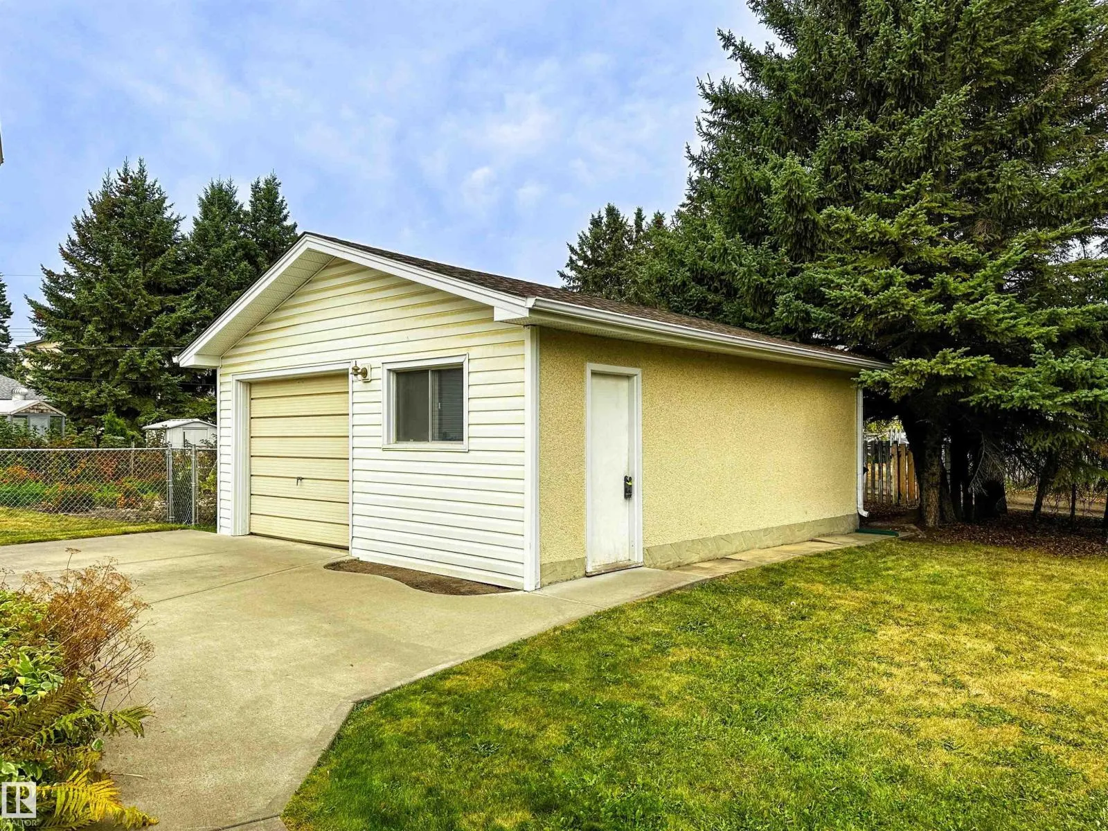 107 ANDREWS CR