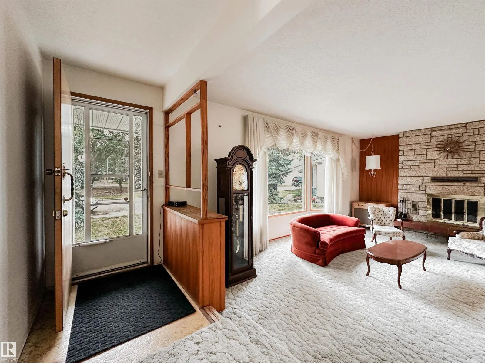 107 ANDREWS CR