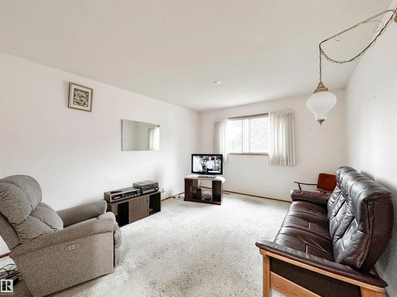 107 ANDREWS CR