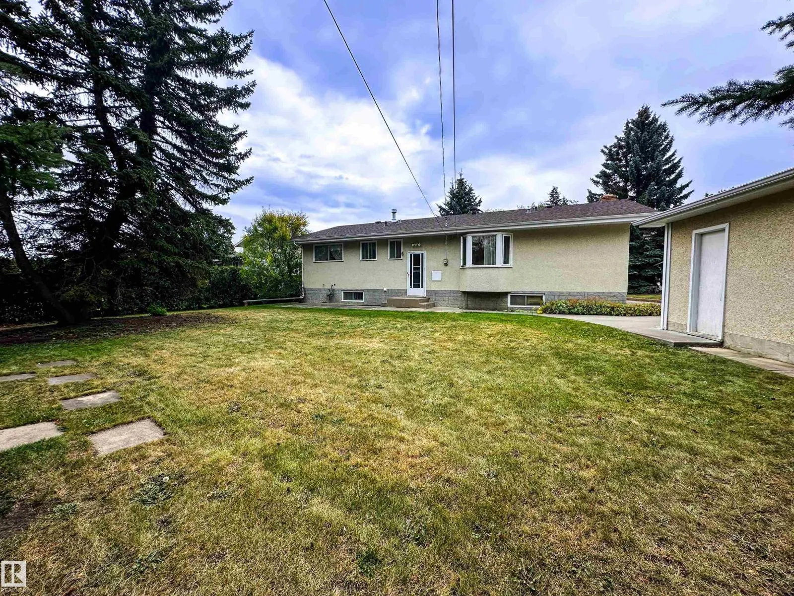 107 ANDREWS CR