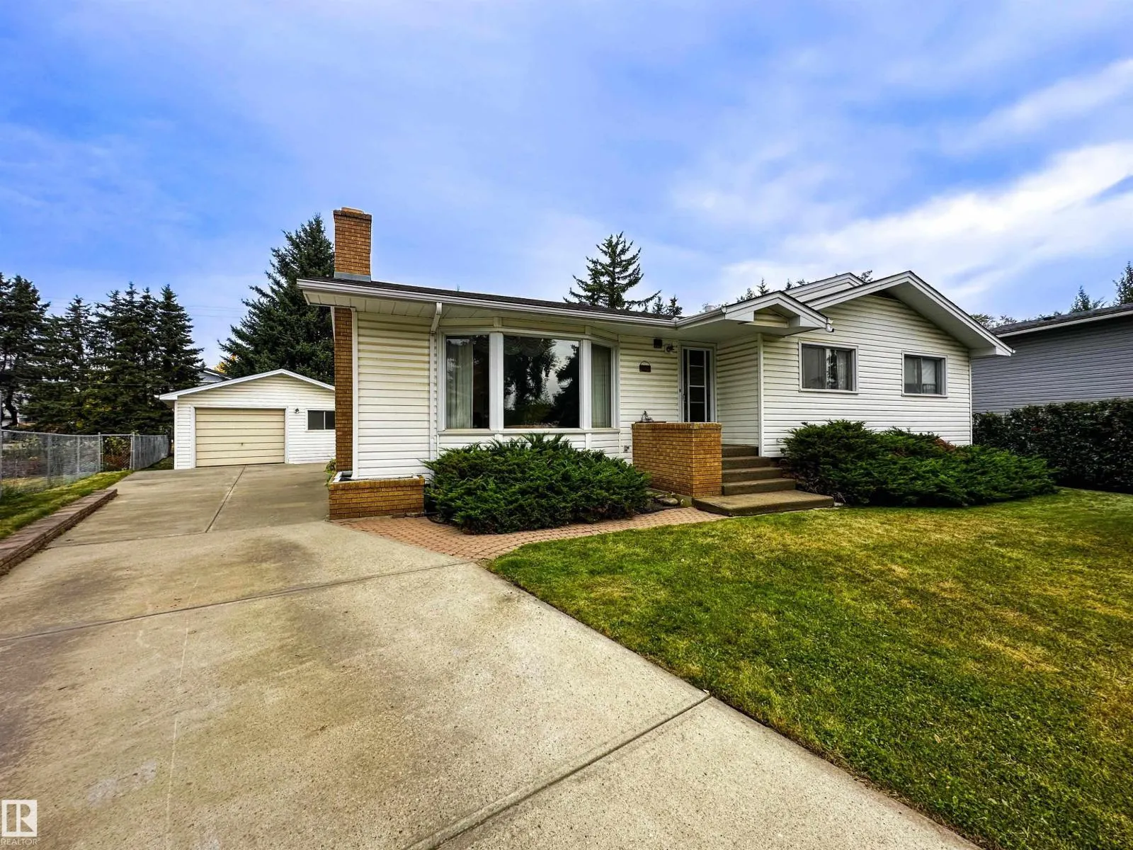 107 ANDREWS CR