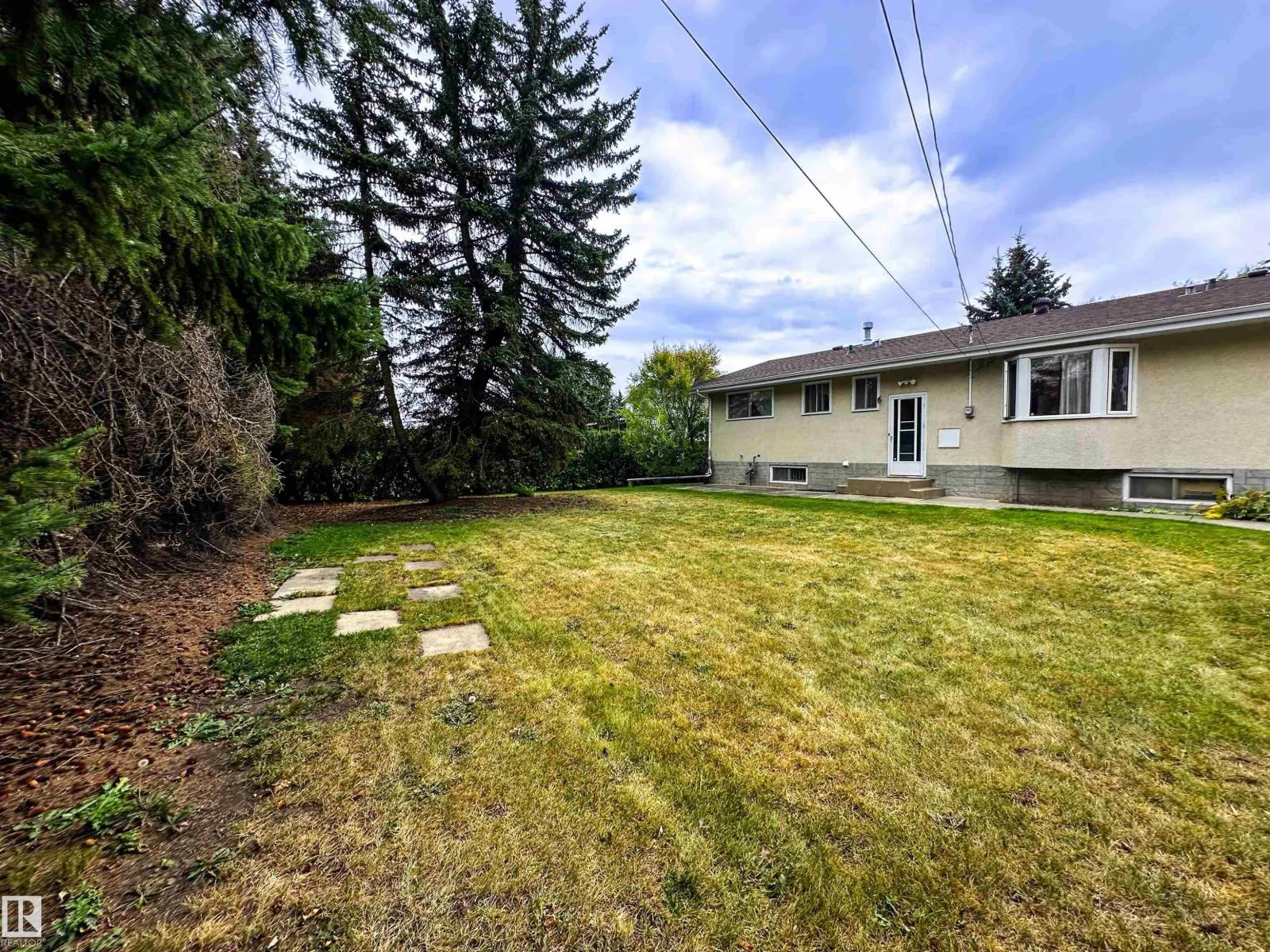 107 ANDREWS CR