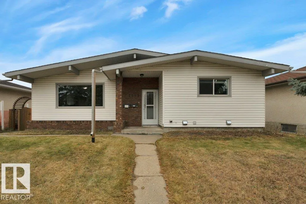 7519 150 AV NW