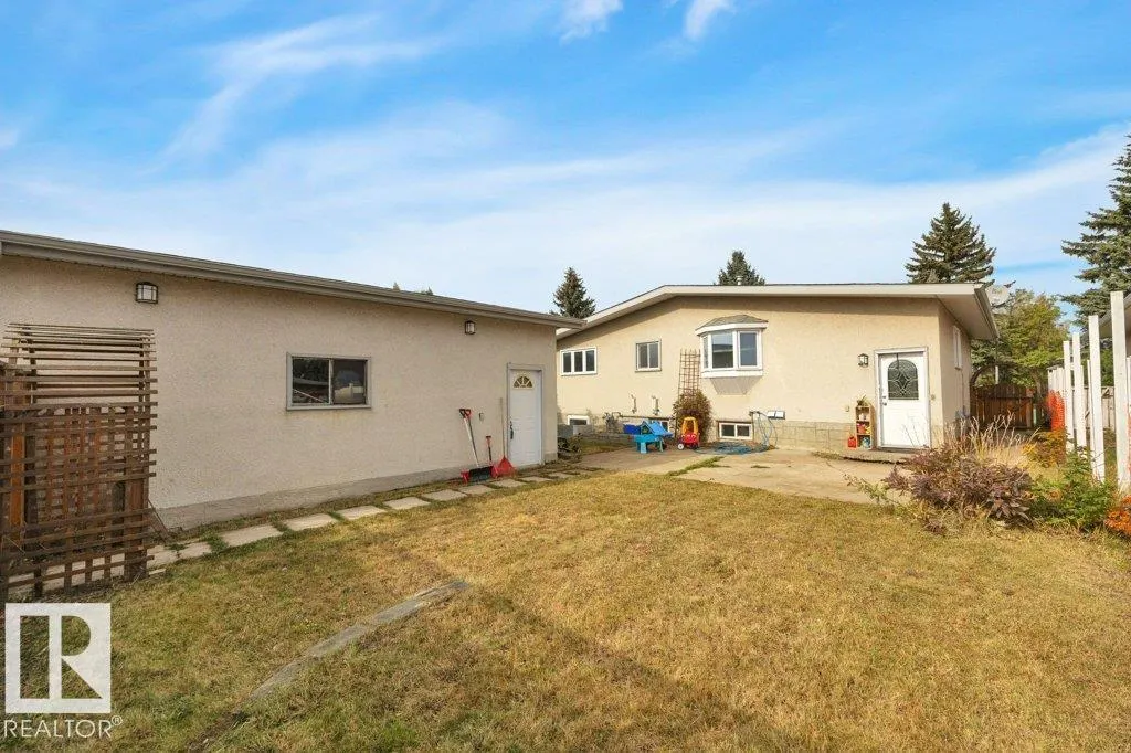 7519 150 AV NW