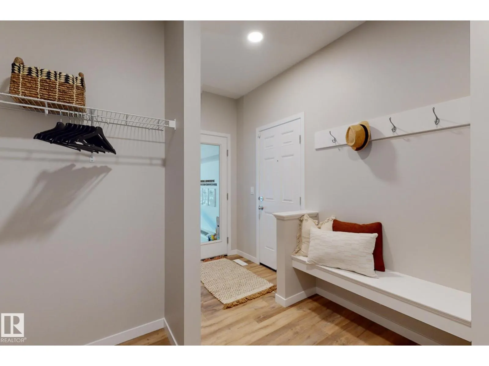 1143 South Creek Wynd
