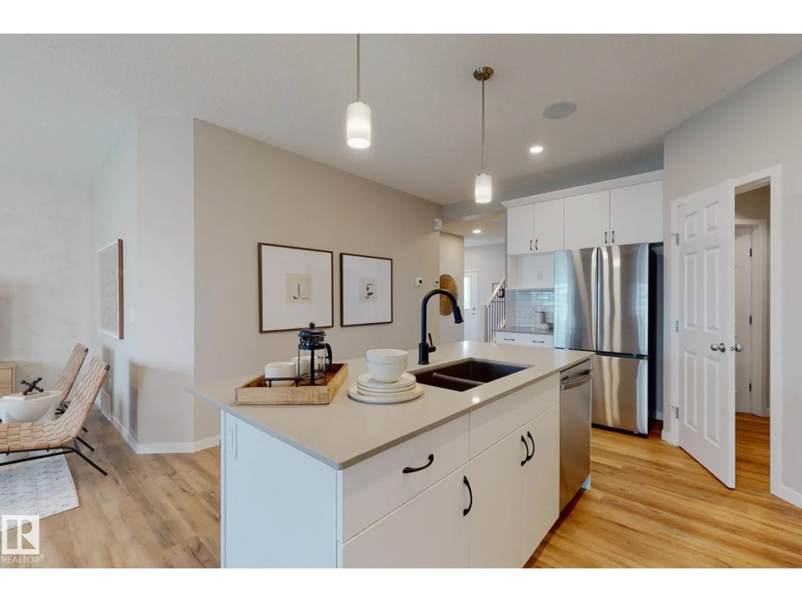 1143 South Creek Wynd