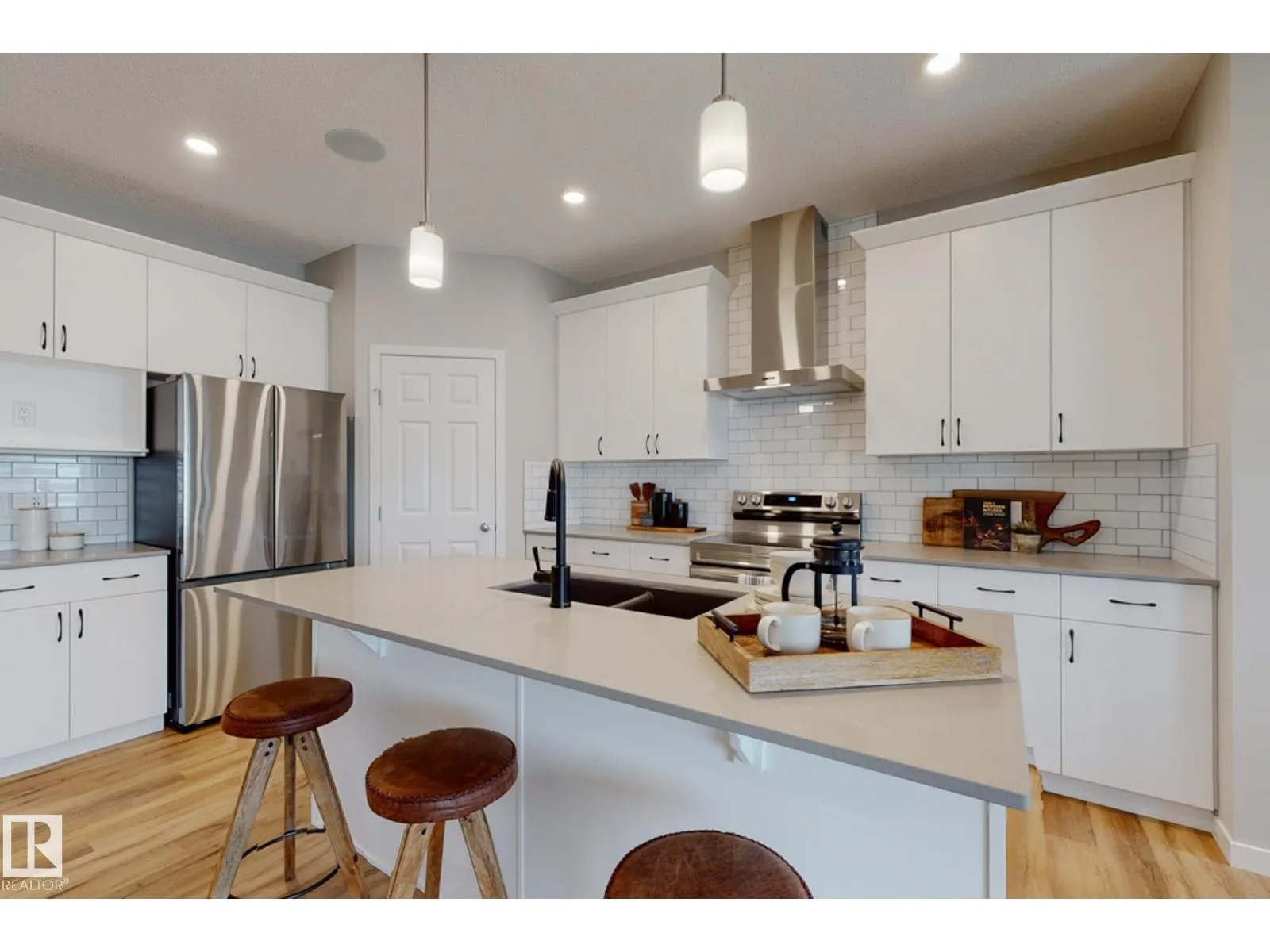 1143 South Creek Wynd
