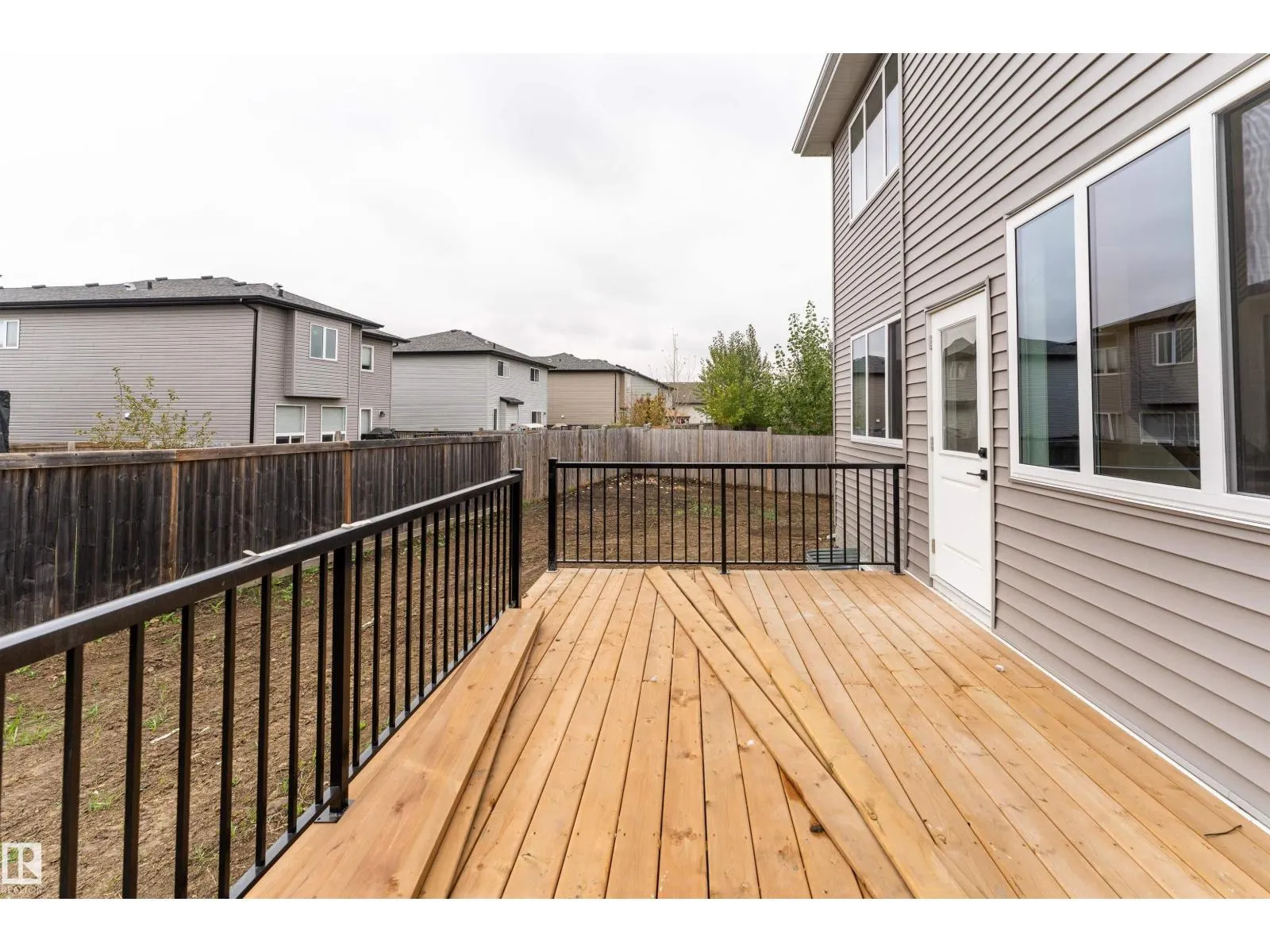 73 LANDING TRAILS DR