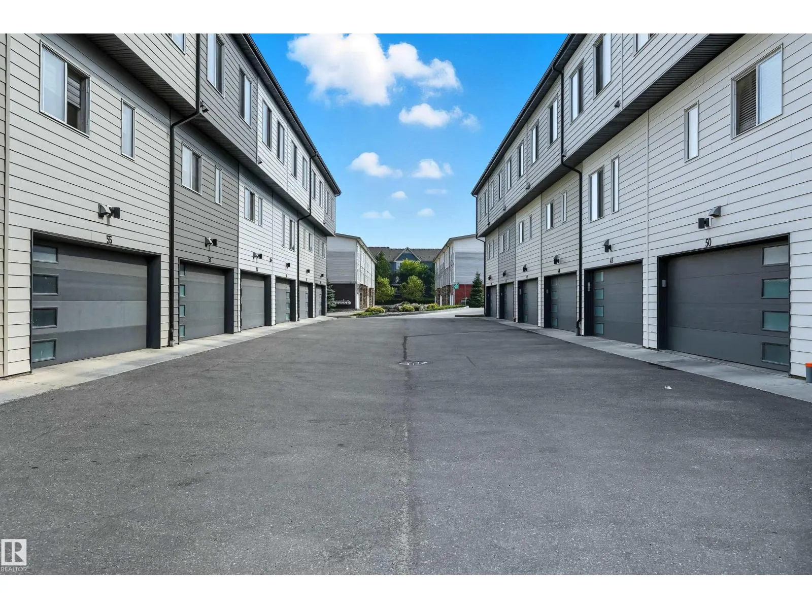 #51 804 WELSH DR SW