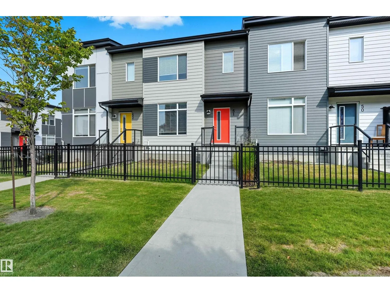 #51 804 WELSH DR SW