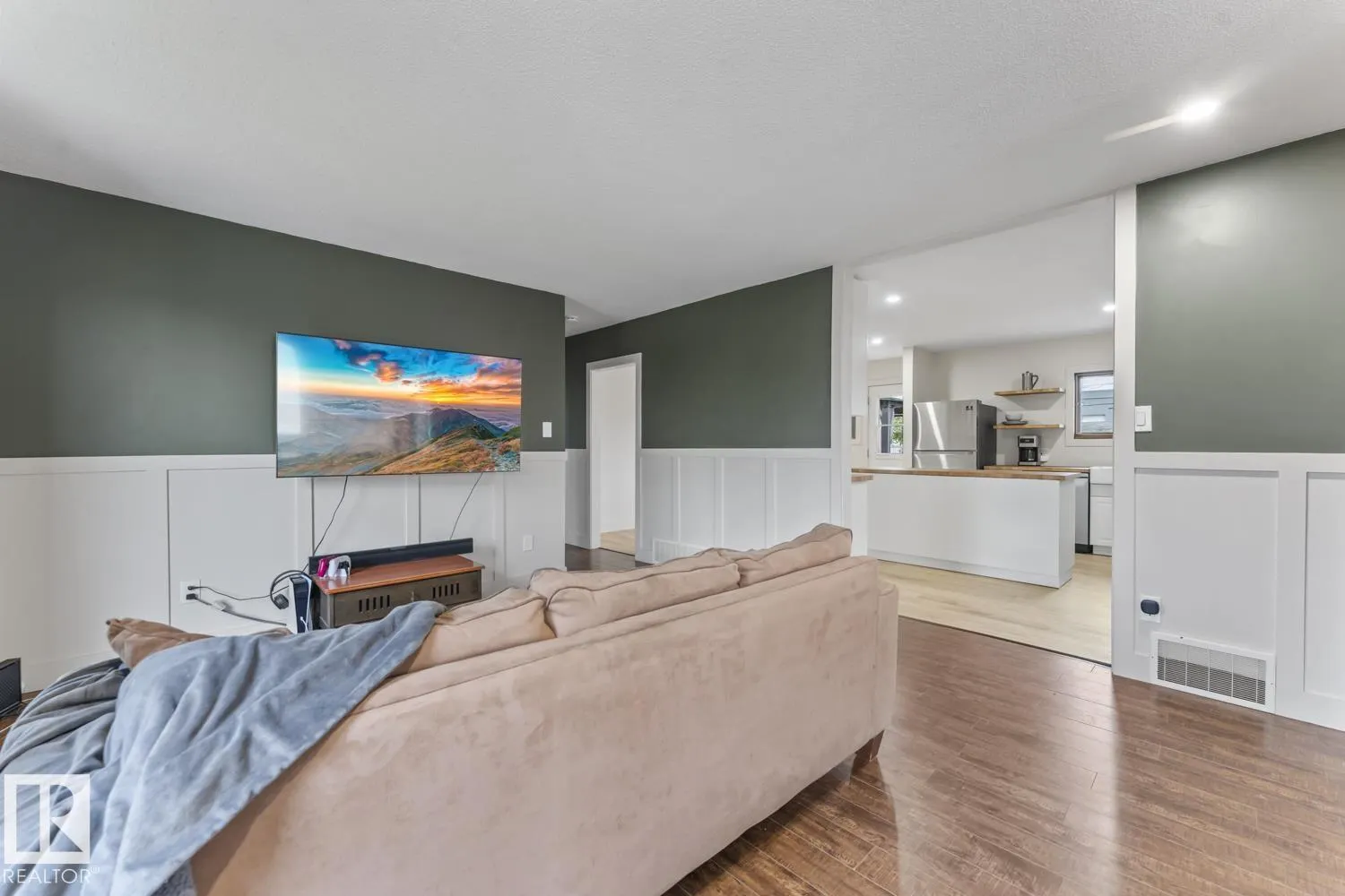 5213 56 ST